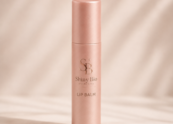 Don't have time for a full redo? Our simple 5-step guide shows you how to seamlessly transform your daytime makeup into a stunning evening look. Learn the quick tricks and product swaps that take you from work-ready chic to night-out glam in minutes.